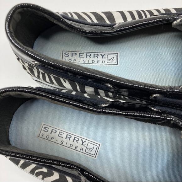 Sperry | Black & White Zebra Pattern Boat Shoes 10 - Picture 5 of 8